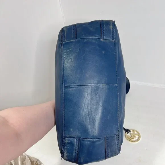 y2k Vintage Michael Kors Navy Blue Ludlow Leather Drawstring Shoulder Bag - Picture 5 of 12